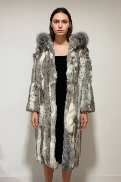 ABRIGO LARGO DE PELO DE CONEJO CON CAPUCHA Y BORDE DE PELO DE MARMOTA  PC-LLL5931-16