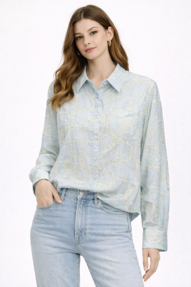 CAMISA DE MUJER LIGERA CON BORDADO GEOMÉTRICO Y CUELLO CAMISERO TY-M9262