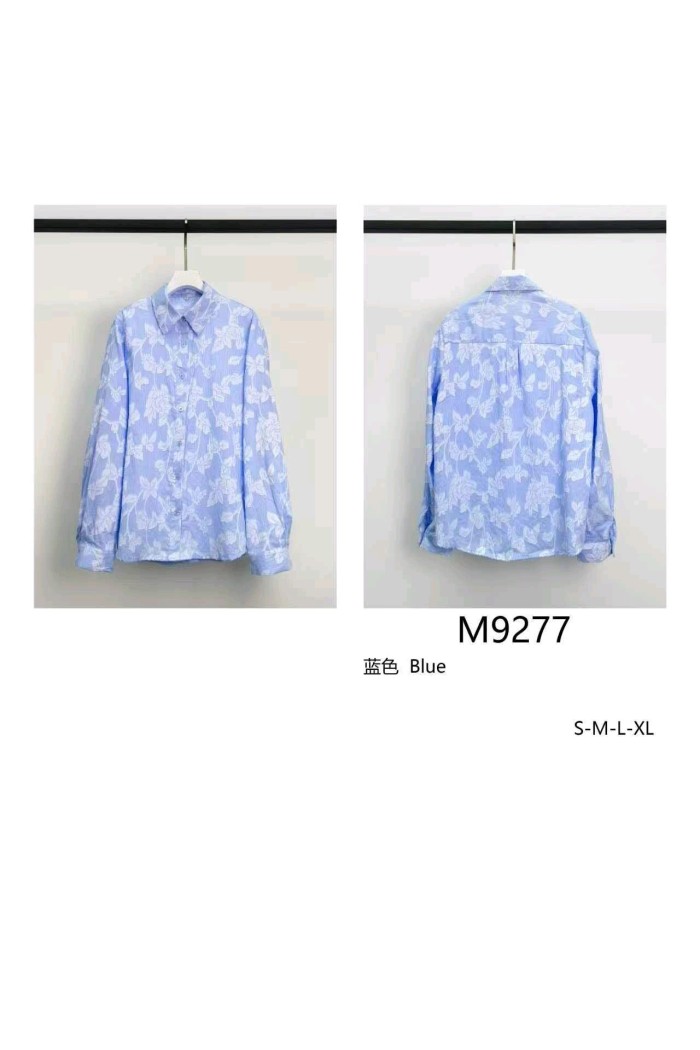 CAMISA DE MUJER AZUL CLARO CON ESTAMPADO FLORAL BLANCO TY-M9277