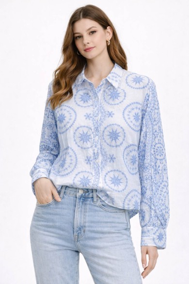 CAMISA DE MUJER BLANCA CON ESTAMPADO AZUL TIPO MEDITERRÁNEO TY-M9237
