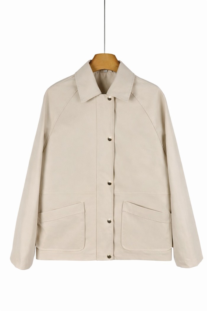 CHAQUETA CORTA DE MUJER CON BOTONES Y BOLSILLOS DELANTEROS TY-Z68013