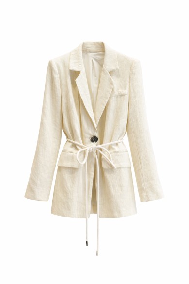 BLAZER LIGERO TEXTURIZADO CON CINTURÓN AJUSTABLE FBZMA1518