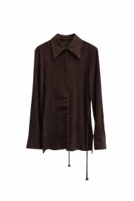 CAMISA TEXTURIZADA DE RAYÓN CON DETALLE FRUNCIDO MARRON FBMZA1526