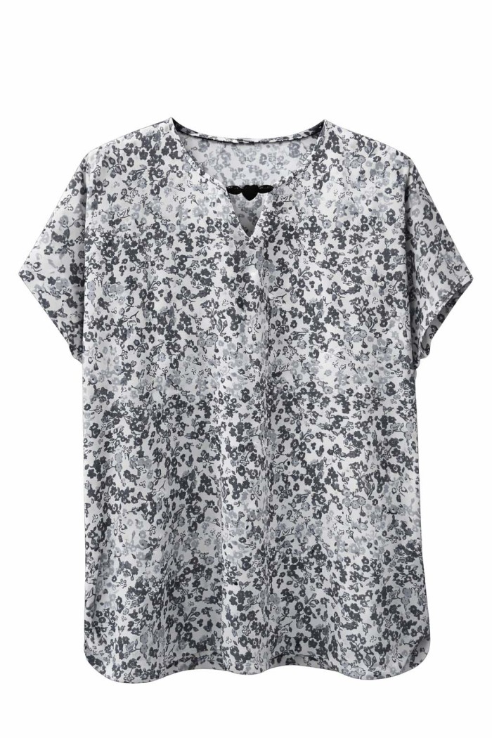 BLUSA DE MANGA CORTA CON ESTAMPADO FLORAL Y ESCOTE EN V TY-L39087