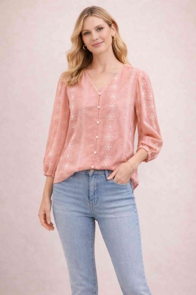 BLUSA BORDADA CUELLO V MANGA 3/4 DD-1D2006