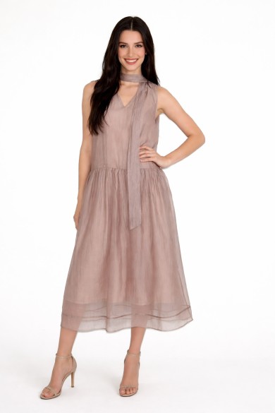 VESTIDO MIDI SIN MANGAS CON LAZO EN CUELLO Y TEJIDO PLISADO DBT-M2632