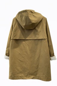 PARKA LIGERA CON CAPUCHA Y BOTONES TY-Z56025