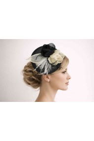 TOCADO ELEGANTE CON BASE REDONDA, FLORES DE MALLA Y PLUMAS TM-XH167