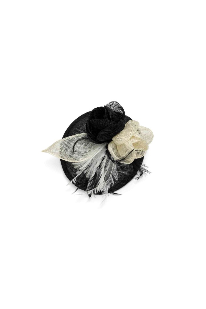 TOCADO ELEGANTE CON BASE REDONDA, FLORES DE MALLA Y PLUMAS TM-XH167