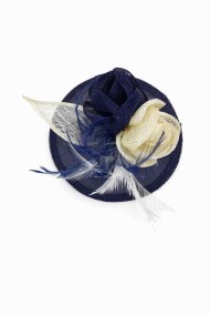TOCADO ELEGANTE CON BASE REDONDA, FLORES DE MALLA Y PLUMAS TM-XH167