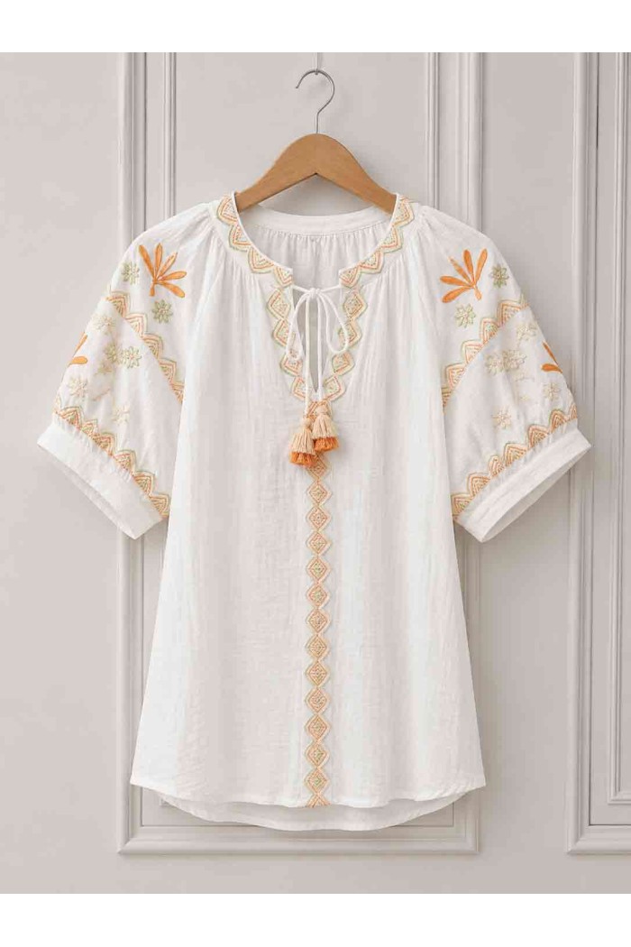 BLUSA BOHO BORDADA ESTILO IBICENCO DETALLES ÉTNICOS Y BORLAS DD-1D2223