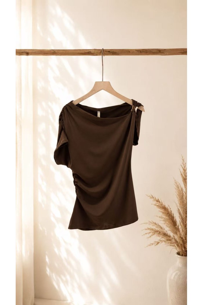 TOP ASIMÉTRICO DRAPEADO ELEGANTE – BLUSA AJUSTADA DE MANGA CORTA PARA FIESTAS Y EVENTOS VARIOS COLORES FBZMR22558