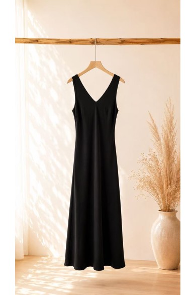 VESTIDO LARGO NEGRO CON ESCOTE EN V FBZMR22556