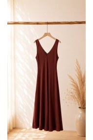 VESTIDO LARGO GRANATE CON ESCOTE EN V FBZMR22557