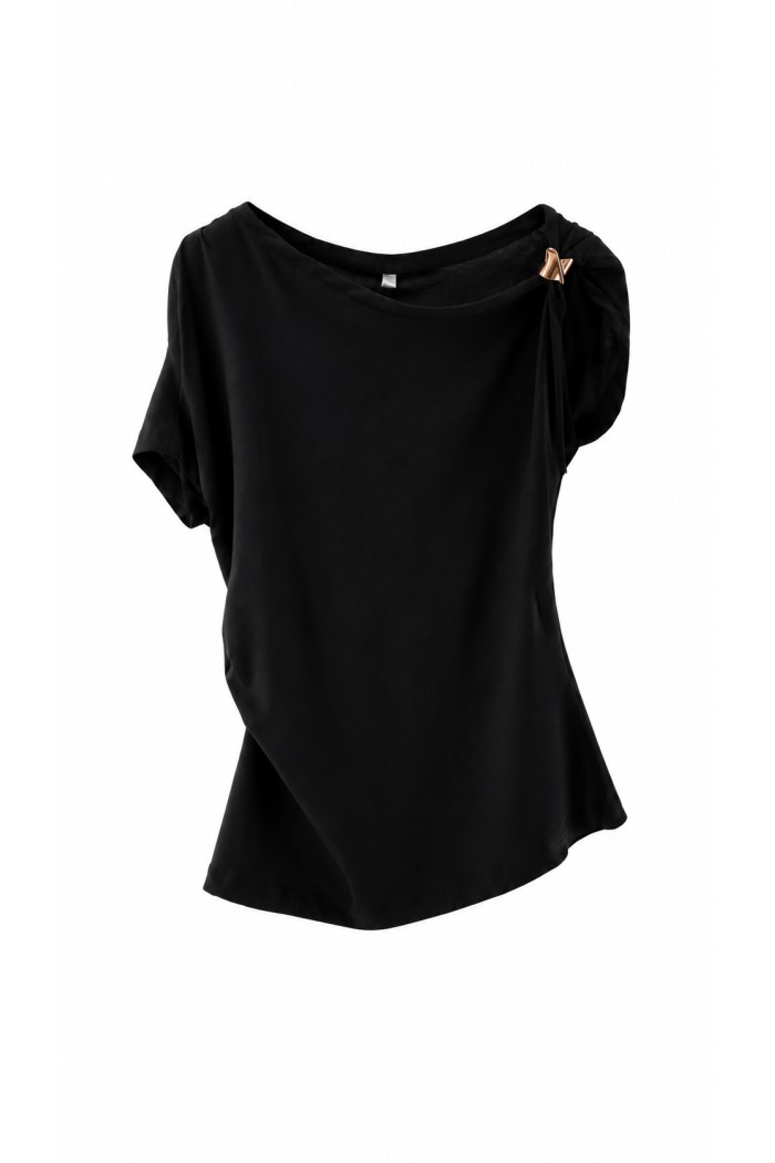 BLUSA ASIMÉTRICA FRUNCIDA CON DETALLE METÁLICO MANGA CORTA VARIOS COLORES FBZMR22559