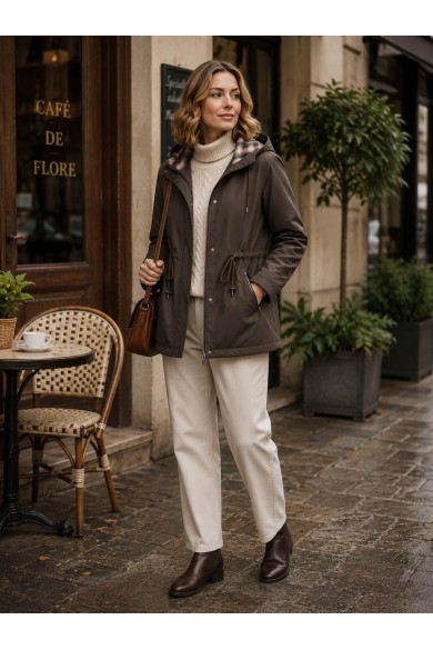 CHAQUETA IMPERMEABLE CON CAPUCHA DESMONTABLE REVERSIBLE, FORRO DE CUADROS Y CINTURA AJUSTABLE VARIOS COLORES TY-Z68807