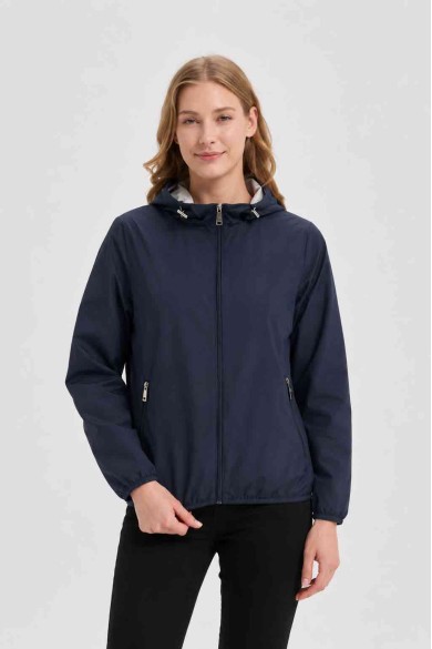 CHAQUETA CORTA REVERSIBLE LIGERA CON CAPUCHA AZUL GRIS OBRF2100
