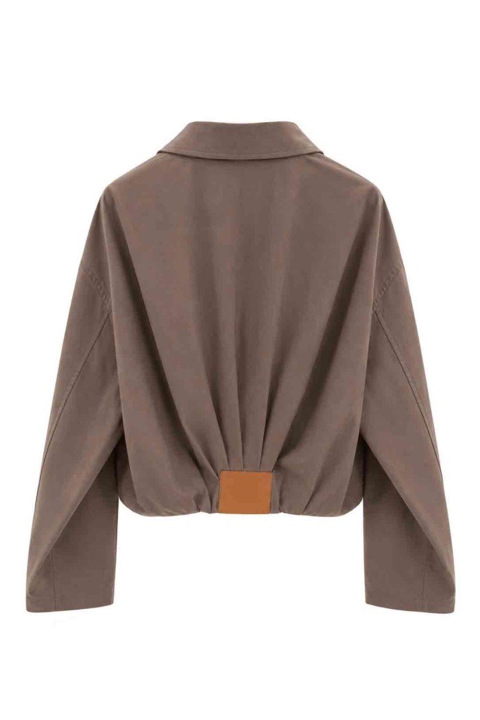 CHAQUETA CORTA EFECTO ANTE CON CREMALLERA Y CUELLO CAMISERO FBZMR22511