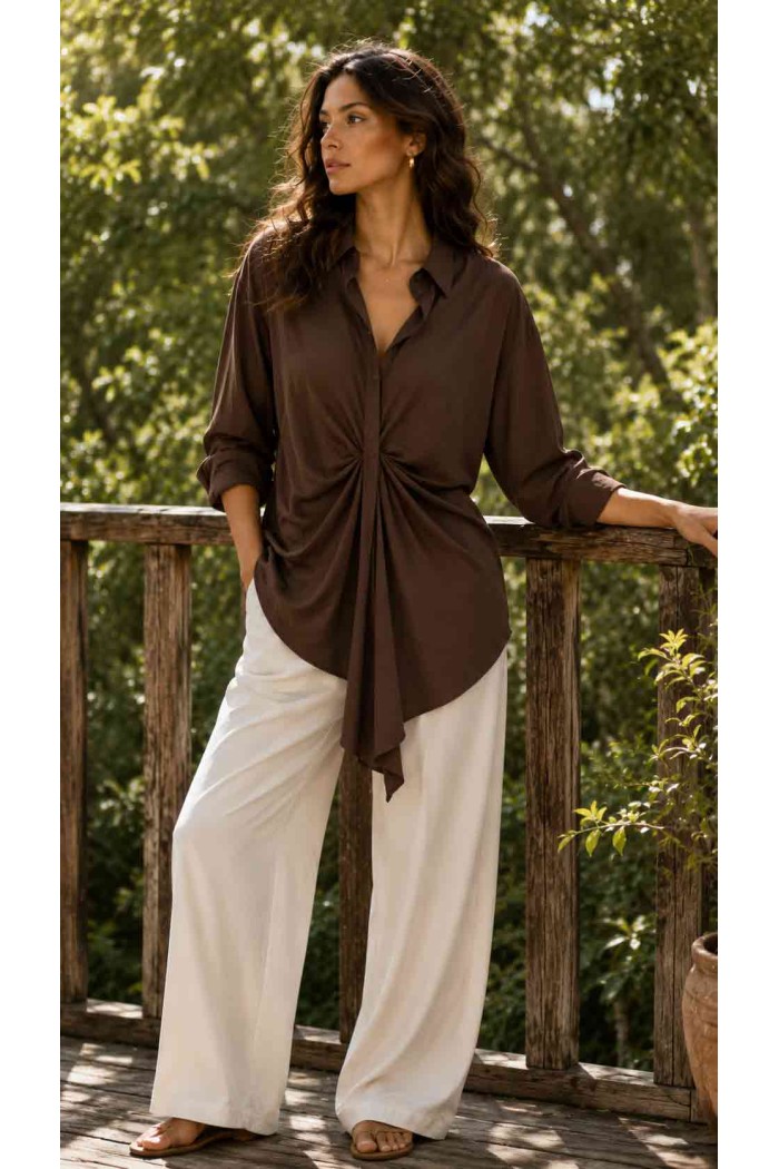 CAMISA FLUIDA DE MUJER CON FRUNCIDO DELANTERO Y MANGA LARGA DBT-M2676