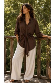 CAMISA FLUIDA DE MUJER CON FRUNCIDO DELANTERO Y MANGA LARGA DBT-M2676