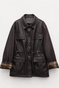 Chaqueta Mujer de Polipiel con Botones, Bolsillos Utility, Cintura Ajustable y Detalle de Cuadros en Puños -M9538 MARRON