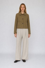 Chaqueta Mujer de Antelina con Botones, Cuello Camisero y Bolsillos Frontales, Estilo Casual Camel TY-M9210