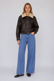 Chaqueta Bomber Mujer de Polipiel con Cuello Borrreguito, Bolsillos con Solapa y Cierre Frontal Marron TY-M9303