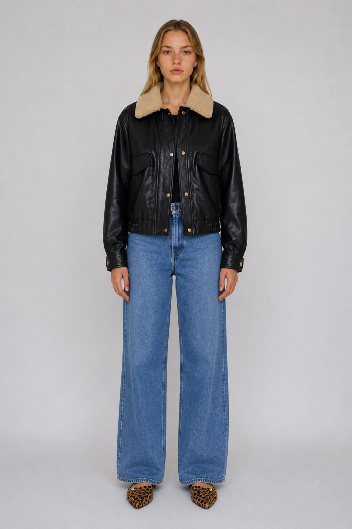 Chaqueta Bomber Mujer de Polipiel con Cuello Borrreguito, Bolsillos con Solapa y Cierre Frontal Negro TY-M9303