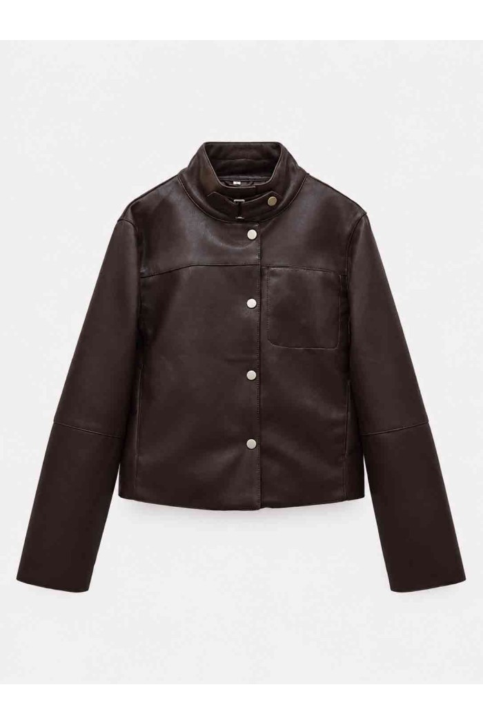 Chaqueta Corta Mujer de Polipiel con Cuello Alto, Botones Metálicos y Bolsillo Frontal, Estilo Minimalista TY-M9339