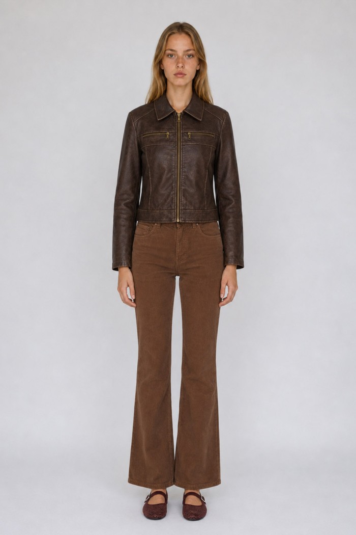 Chaqueta Mujer de Polipiel Efecto Vintage con Cremallera Frontal, Cuello Camisero y Bolsillos con Cremallera TY-M9533