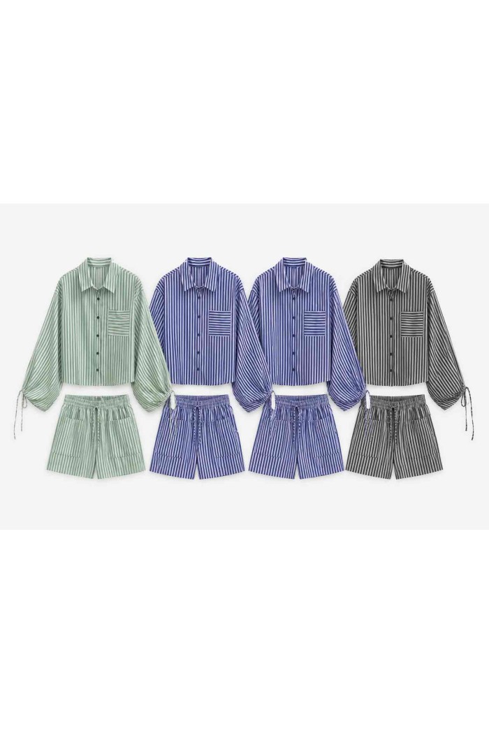 Conjunto De Mujer De 2 Piezas Con Camisa Corta De Rayas Y Shorts TB-M2651