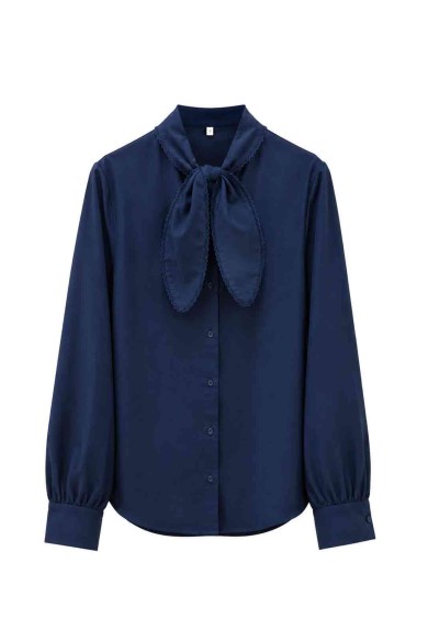 Blusa Satinada Con Lazada Y Manga Larga FBZMR22484