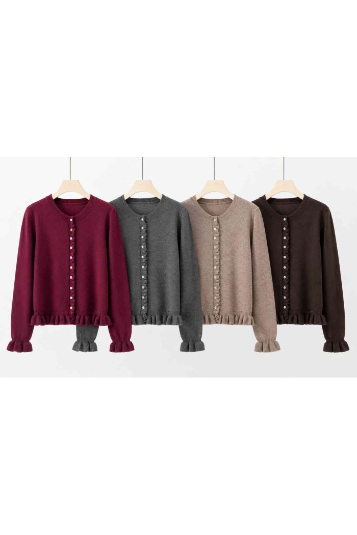 CHAQUETA DE PUNTO CON VOLANTES Y BOTONES TBF9818