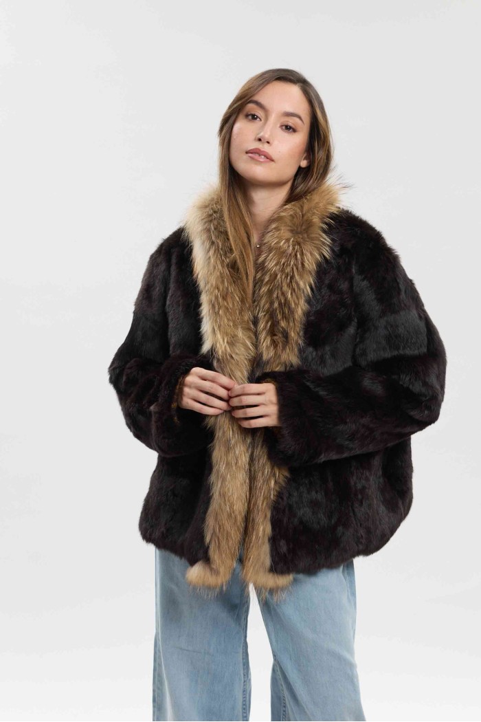 CHAQUETA REVERSIBLE CON FORRO DE PELO DE CONEJO Y ADORNO DE PELO DE MARMOTA PC-LLL5952