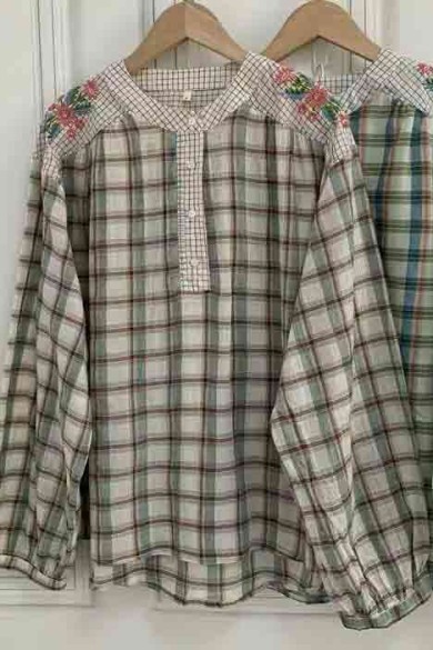 BLUSA DE CUADROS CON BORDADO FLORAL TB1D2208