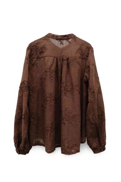 BLUSA MARRÓN CON BORDADO FLORAL Y MANGA ABULLONADA MODA MUJER VENTA POR MAYOR TY-M9601
