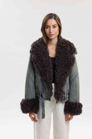 copy of CHAQUETA DENIM CORTA CON CUELLO AMPLIO Y DETALLES DE PELO PC-HNWT797