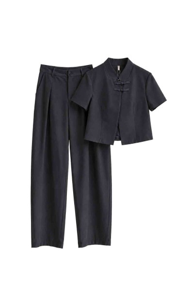 CONJUNTO DE CHAQUETA CORTA Y PANTALÓN FBZMA1766A