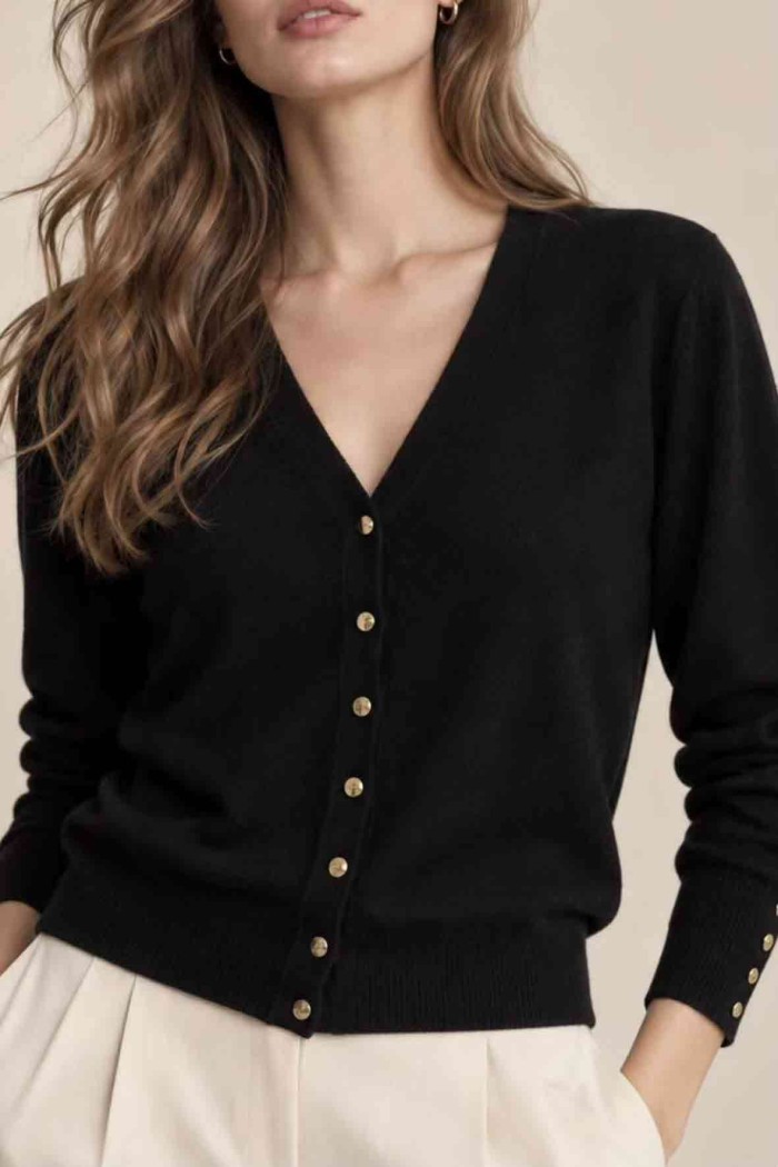 CÁRDIGAN NEGRO DE PUNTO CUELLO REDONDO CON BOTONES DORADOS TBDA3742-1