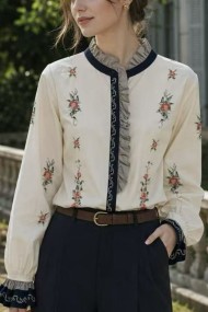 BLUSA BORDADA DE FLORES CON VOLANTES Y MANGA LARGA TB1D2330