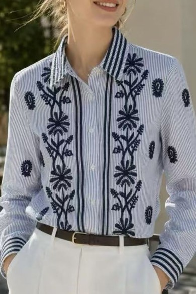 CAMISA DE MUJER A RAYAS CON BORDADOS FLORALES TB1D2368