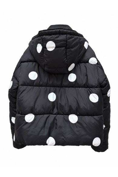 CHAQUETA ACOLCHADA DE LUNARES CON CAPUCHA NEGRO TY-M9613