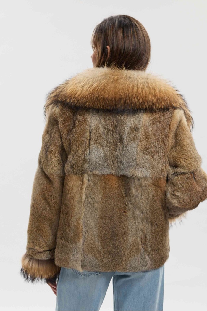 CHAQUETA DE PELO DE CONEJO CON CUELLO Y PUÑOS DE PELO DE MARMOTA PC-LLL5926