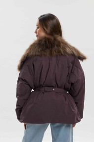 CHAQUETA ACOLCHADA CON CUELLO DE PELO DE ZORRO Y CINTURÓN PC-HNWT728