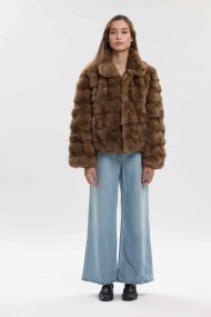CHAQUETA CORTA DE PELO DE CONEJO CON MANGAS LARGAS PC-QP26002