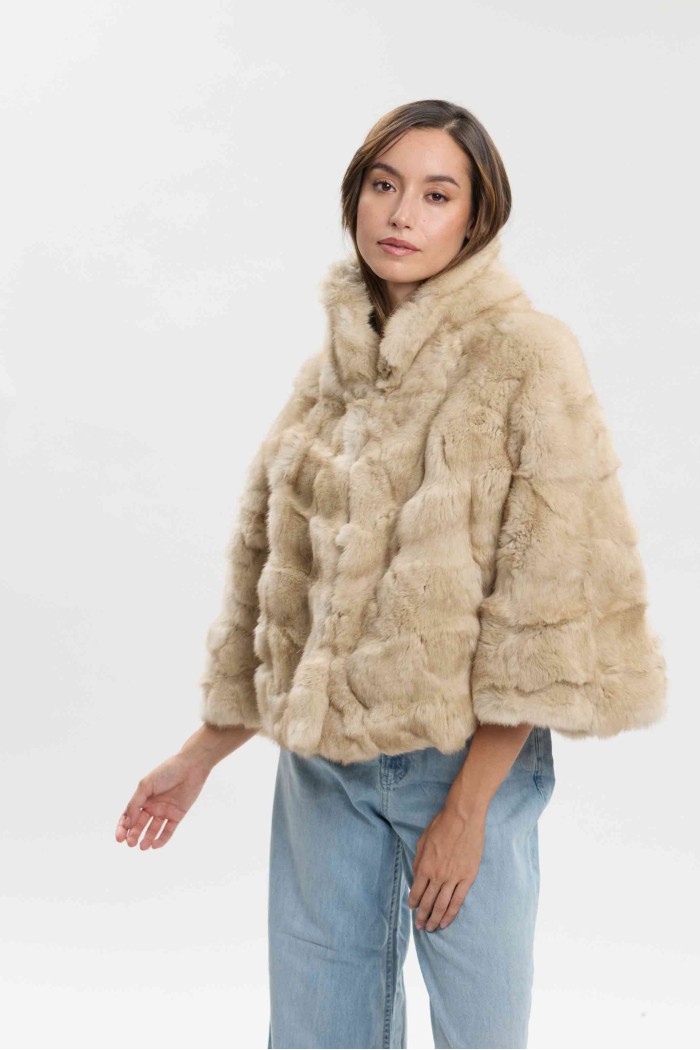 CHAQUETA CORTA DE PELO DE CONEJO CON MANGAS ACAMPANADAS PC-QP2602