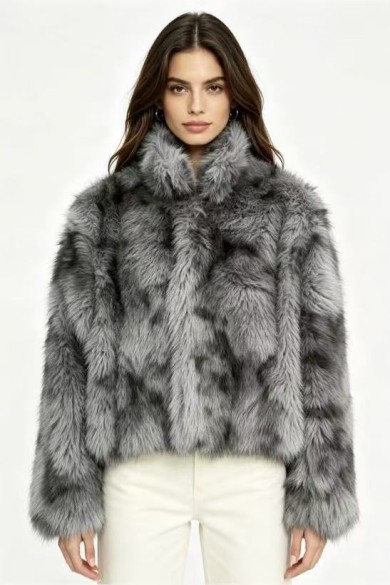CHAQUETA CORTA DE PELO SINTÉTICO CON ESTAMPADO ANIMAL 2COLORES OBR2118