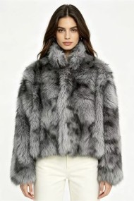 CHAQUETA CORTA DE PELO SINTÉTICO CON ESTAMPADO ANIMAL 2COLORES OBR2118