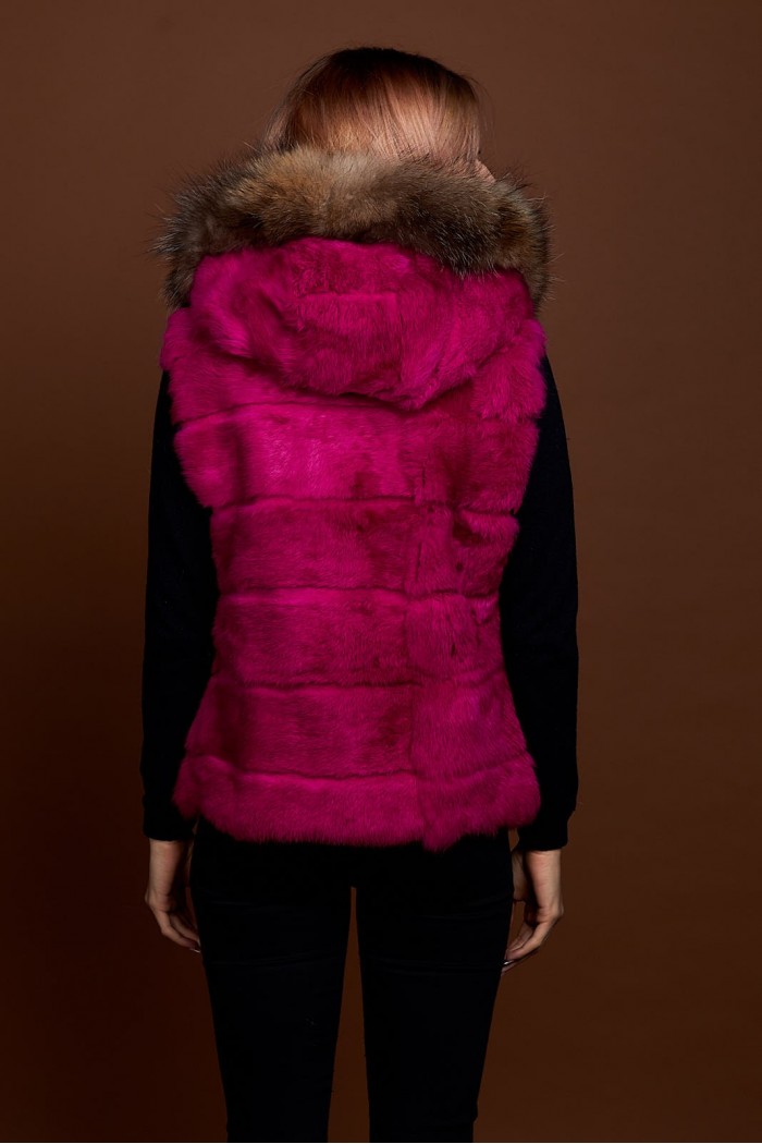 CHALECO CORTO CON CAPUCHA DE PELO DE CONEJO Y PELO DE MARMOTA PC-LLL5434-10