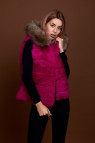 CHALECO CORTO CON CAPUCHA DE PELO DE CONEJO Y PELO DE MARMOTA PC-LLL5434-10